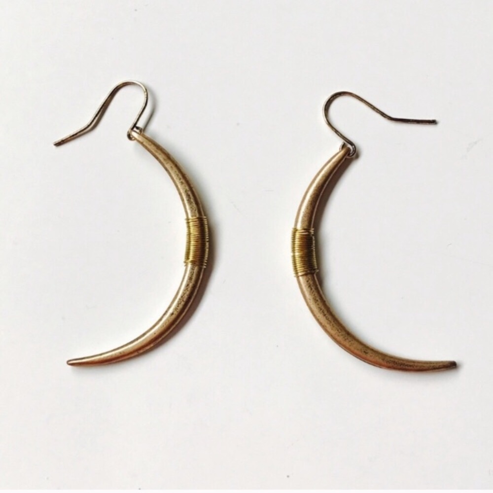 3 for 30⚡️ Host Pick ✨ Crescent Moon Gold Wire wrap Earrings